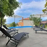 Nv Hill One By Aneo Travel * Novi Vinodolski
