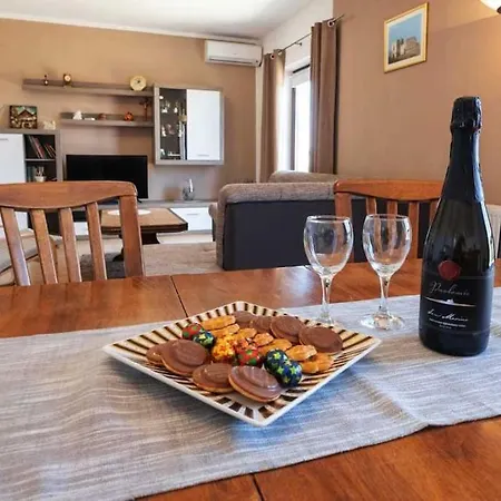 Nv Hill One Tatil Evi Novi Vinodolski